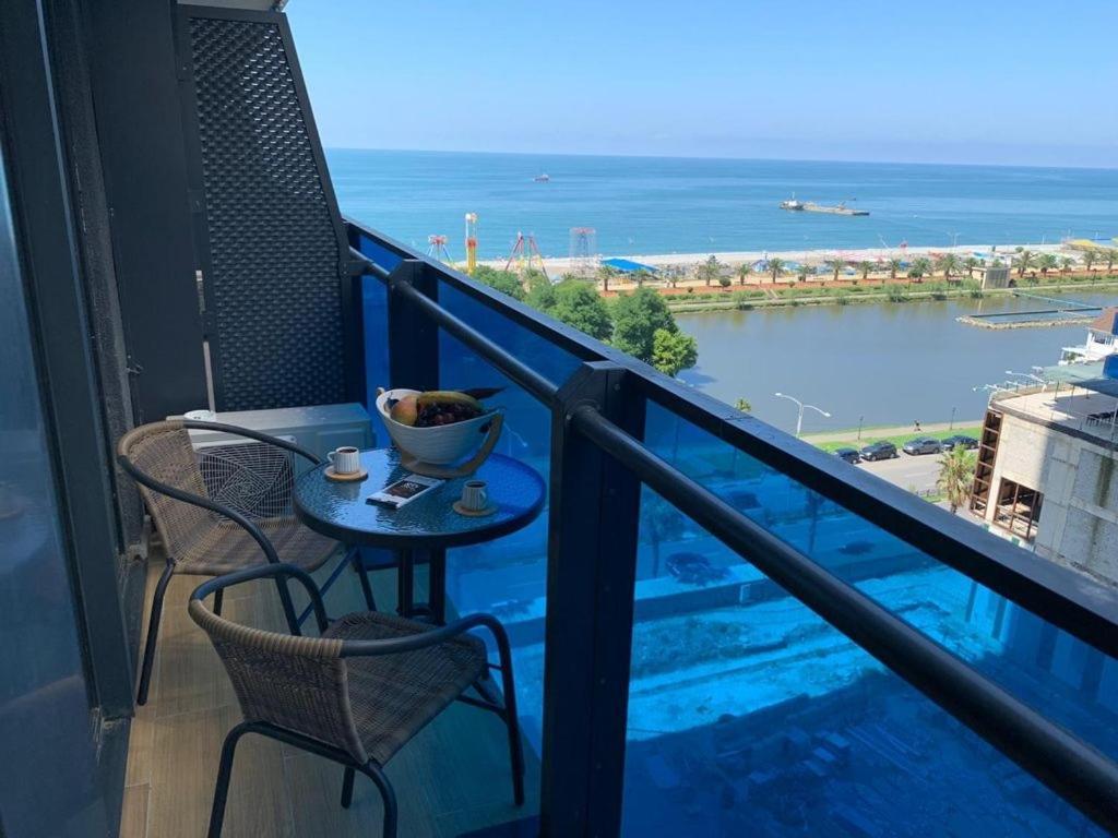 Orbi City Luxury Suit Batumi Eksteriør bilde