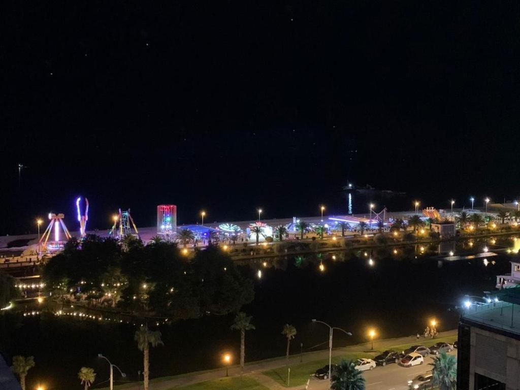 Orbi City Luxury Suit Batumi Eksteriør bilde
